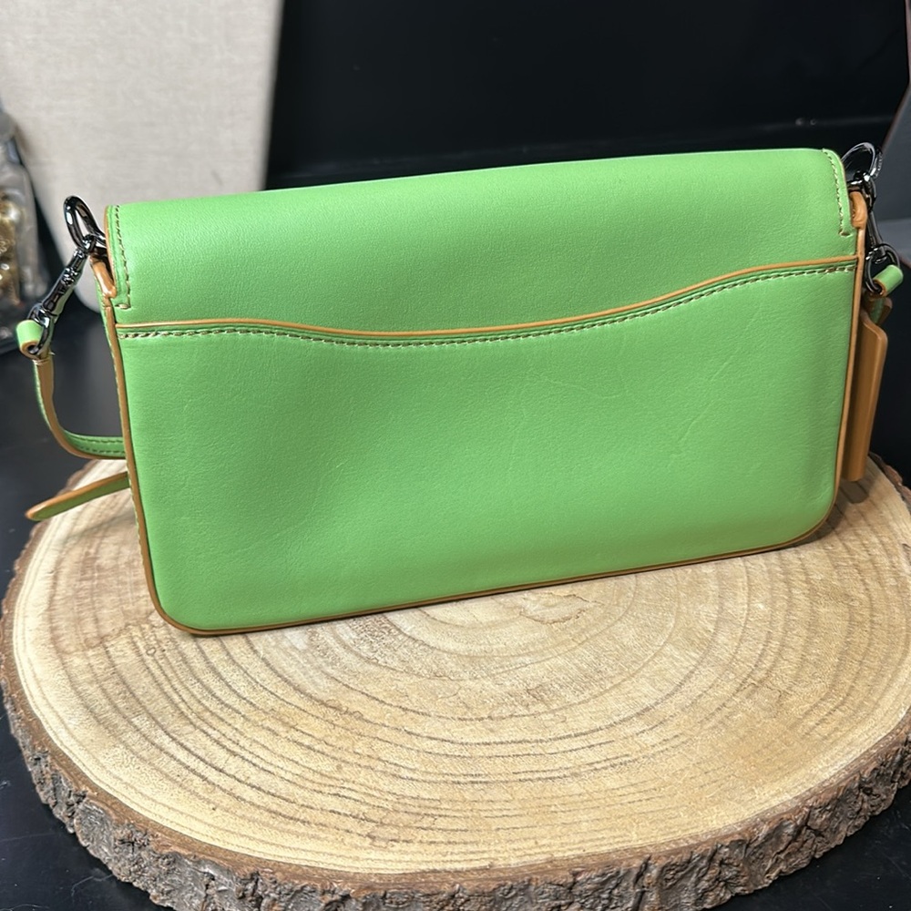 Coach Pistachio Dinky Glovetanned Green Leather Crossbody Shoulder Bag Purse - Picture 5 of 15